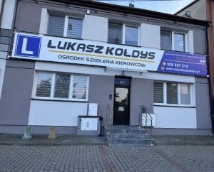 Siedziba OSK Łukasz Kołdys w Łomży - budynek szkoły jazdy